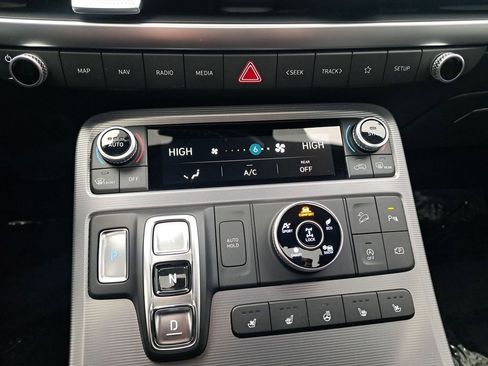 Used 2023 Hyundai Palisade Calligraphy w/ Cargo Package image 22