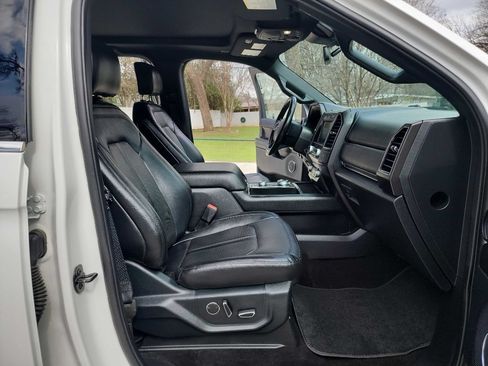 Used 2020 Ford Expedition Limited AWD/4WD image 40