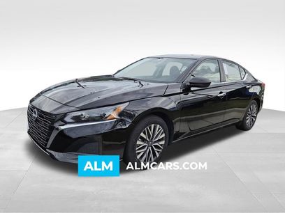 Used 2025 Nissan Altima 2.5 SV