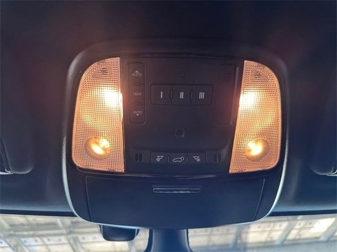 Used 2024 Dodge Durango GT image 19