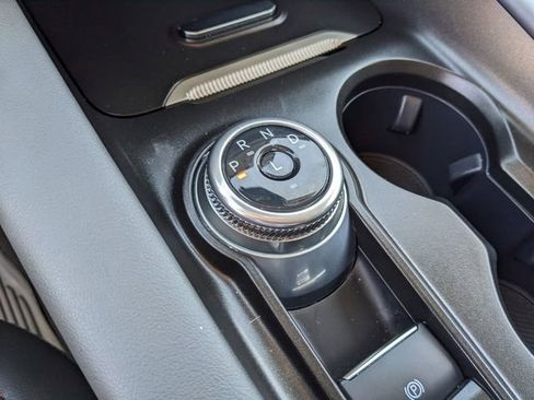 Used 2025 Ford Explorer Active w/ Active Comfort Package image 27