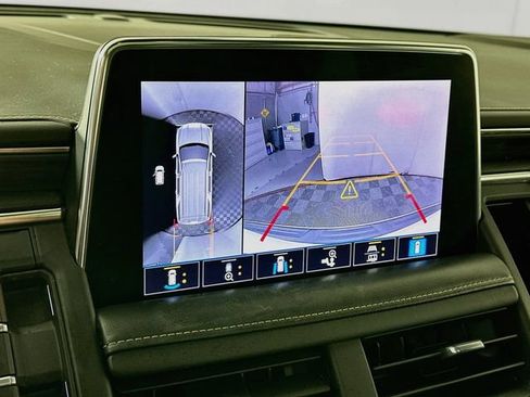 Used 2021 GMC Yukon SLT w/ SLT Premium Package AWD/4WD image 19