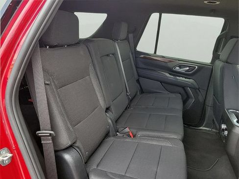 Used 2024 GMC Yukon SLE RWD image 16