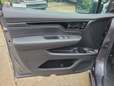 Used 2024 Honda Odyssey Touring image 13