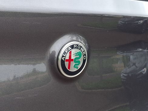 New 2025 Alfa Romeo Stelvio Sprint AWD/4WD image 22