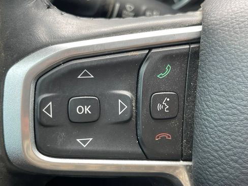 Used 2020 RAM 1500 Laramie AWD/4WD image 40