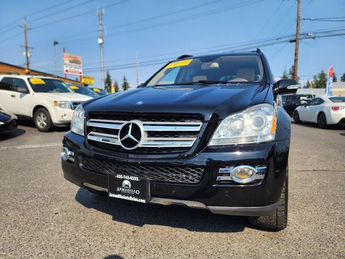 Used 2008 Mercedes-Benz GL 320 CDI 4MATIC image 2
