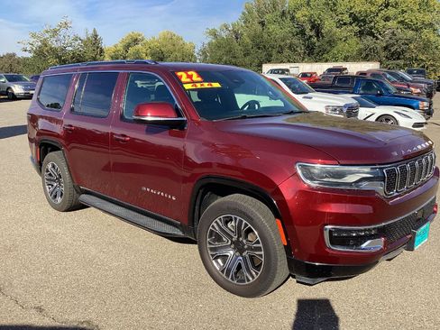 Used 2022 Jeep Wagoneer Series III w/ Flexible Seating Group image 2