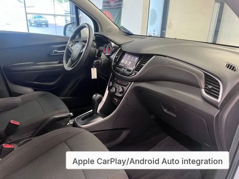 Used 2022 Chevrolet Trax LS w/ Tint and Cruise Package image 24