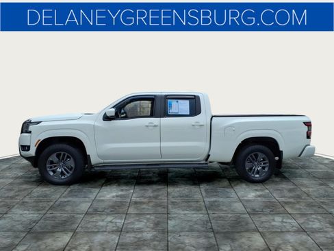 Used 2025 Nissan Frontier SV w/ SV Convenience Package AWD/4WD image 6