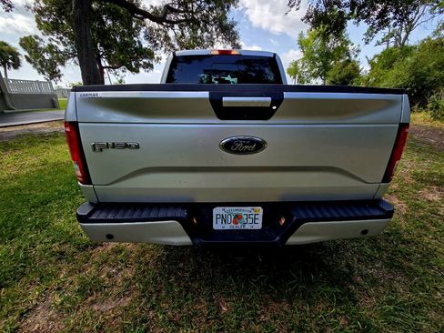 Used 2017 Ford F150 XLT w/ Equipment Group 302A Luxury RWD image 4