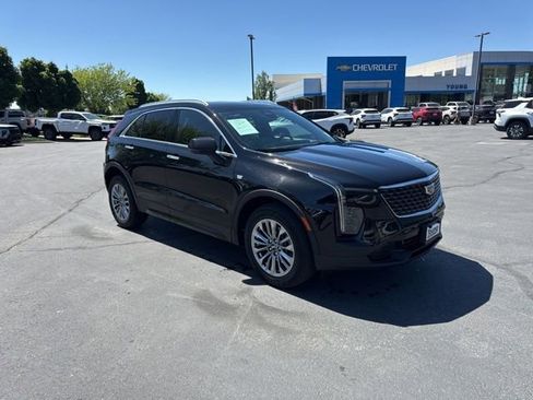 Used 2025 Cadillac XT4 Premium Luxury AWD/4WD image 1