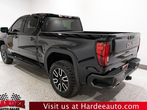 Used 2024 GMC Sierra 1500 AT4 w/ Technology Package AWD/4WD image 3