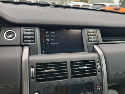 Used 2019 Land Rover Discovery Sport HSE AWD/4WD image 22