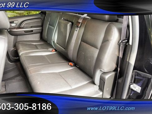 Used 2014 GMC Sierra 2500 Denali w/ Suspension Package, Off-Road AWD/4WD image 14