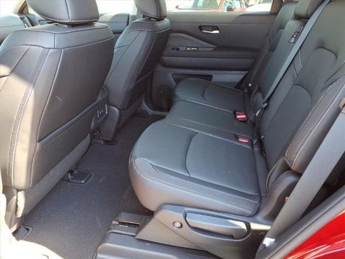 New 2026 Nissan Pathfinder SL w/ Cargo Package AWD/4WD image 6