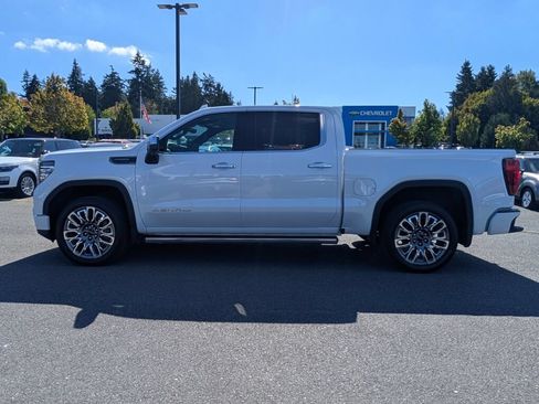 Used 2026 GMC Sierra 1500 Denali Ultimate AWD/4WD image 8