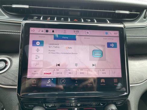 Used 2021 Jeep Grand Cherokee L Limited AWD/4WD image 34