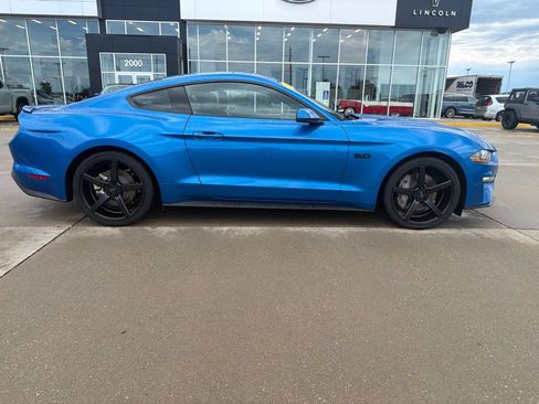 Used 2019 Ford Mustang GT Premium w/ Equipment Group 401A RWD image 2