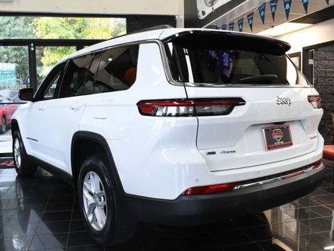 Used 2023 Jeep Grand Cherokee L Laredo AWD/4WD image 8
