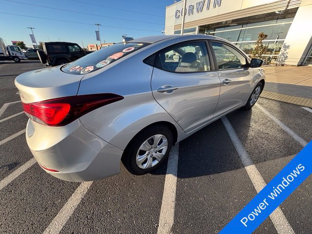 Used 2016 Hyundai Elantra SE FWD image 6