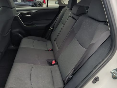 Used 2024 Toyota RAV4 XLE FWD image 15