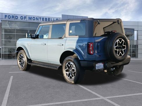 Used 2025 Ford Bronco Outer Banks image 6