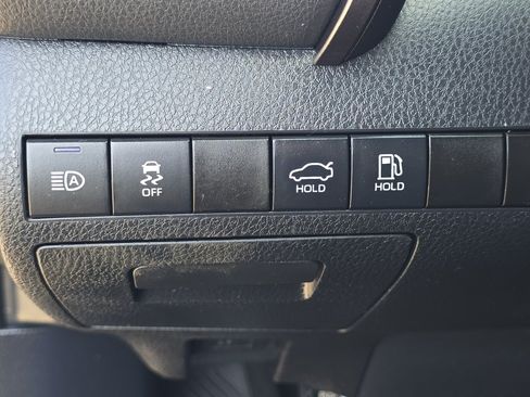 Used 2021 Toyota Camry SE FWD image 23
