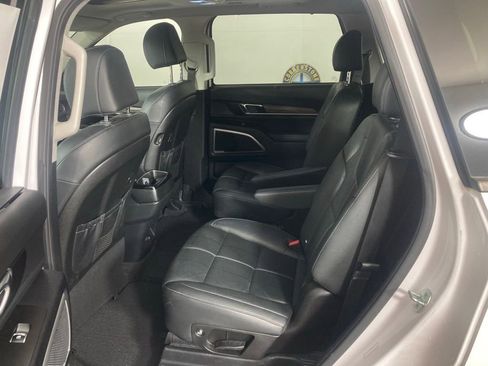 Used 2021 Kia Telluride EX w/ EX Premium Package AWD/4WD image 12