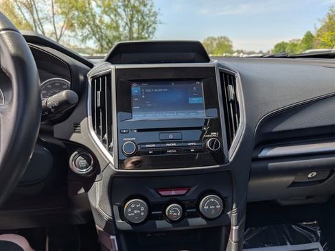 Used 2021 Subaru Forester Premium AWD/4WD image 18