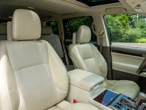 Used 2014 Lexus GX 460 Luxury AWD/4WD image 20