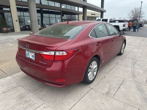 Used 2013 Lexus ES 300h 300h image 3