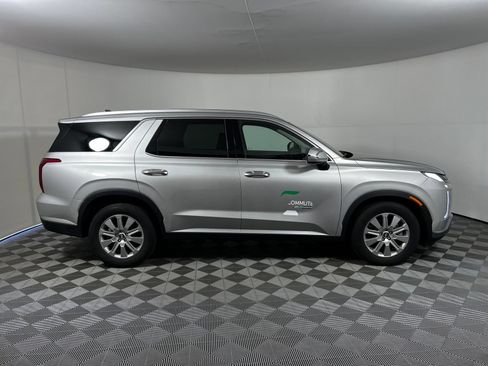 Used 2025 Hyundai Palisade SEL FWD image 4