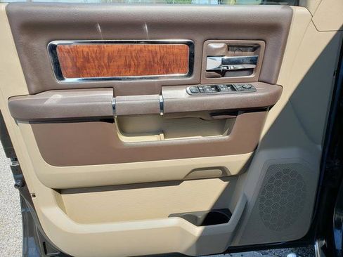 Used 2011 RAM 1500 Laramie image 12