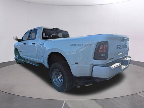 New 2026 RAM 3500 Big Horn AWD/4WD image 3