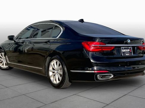 Used 2018 BMW 740i RWD image 12