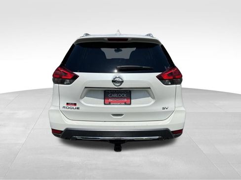 Used 2017 Nissan Rogue SV FWD image 6