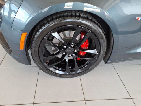Used 2023 Chevrolet Camaro SS RWD image 3