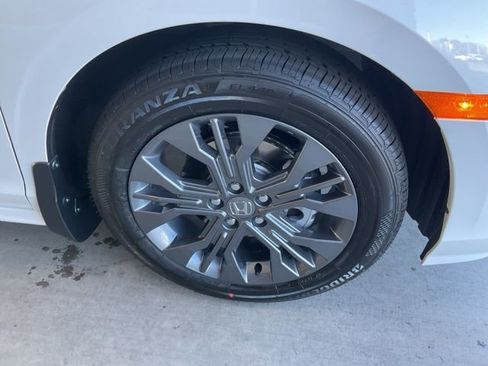 New 2026 Honda Odyssey Touring image 31