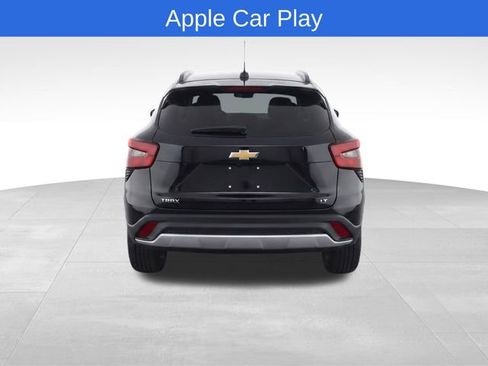 Used 2025 Chevrolet Trax LT w/ LT Convenience Package FWD image 7