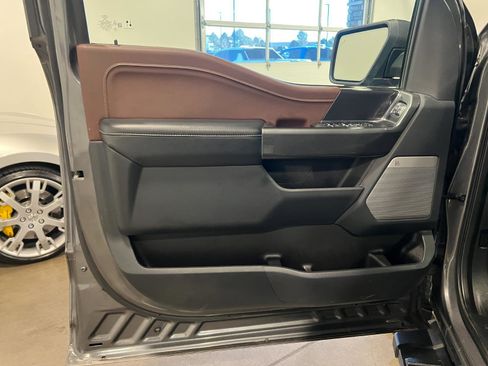 Used 2022 Ford F150 Lariat image 29