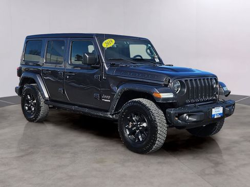 Used 2019 Jeep Wrangler Unlimited Sahara w/ Quick Order Package 24M Moab image 3