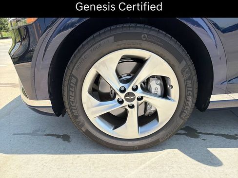 Certified 2026 Genesis GV70 2.5T Select AWD/4WD image 17