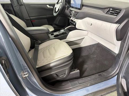 Used 2023 Ford Escape SE w/ PHEV Premium Package FWD image 14