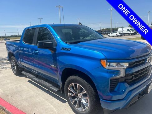 Used 2024 Chevrolet Silverado 1500 RST AWD/4WD image 7