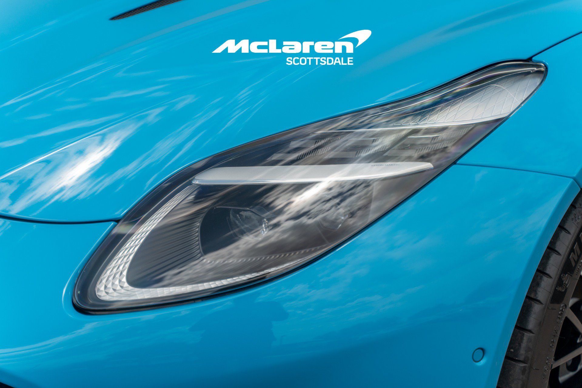 Used 2024 Aston Martin DB12 Coupe RWD image 22