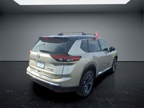 Certified 2025 Nissan Rogue Platinum AWD/4WD image 7