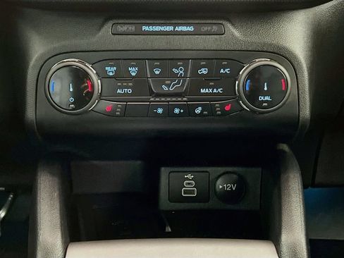 Certified 2023 Ford Bronco Sport Outer Banks w/ Tech Package AWD/4WD image 18