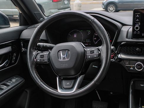 Used 2024 Honda CR-V Sport Touring image 17