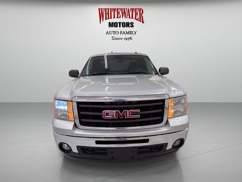 Used 2010 GMC Sierra 1500 SLE w/ Power Pack Plus AWD/4WD image 6